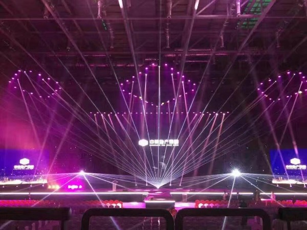 企業透過什么才知道舞臺燈光租賃公司的好？