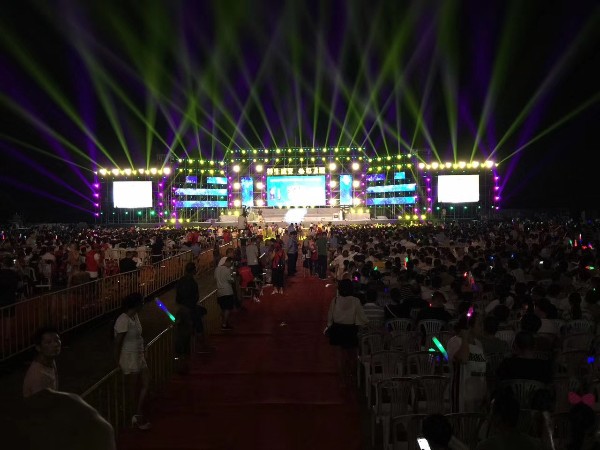 鑫禾舞美告訴大家精彩演唱會背后的秘密