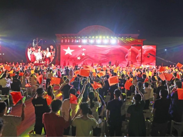 2023萬豐中秋晚會絢麗呈現，燈光設備租賃服務是哪家？1