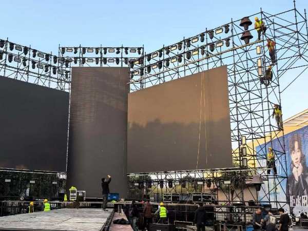 胡夏寧波杉井奧特萊斯明星見面會舞臺搭建與設備服務圓滿成功