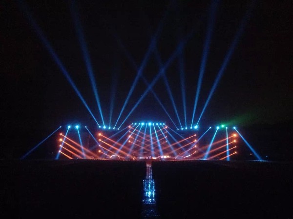 舞臺燈光租用價格