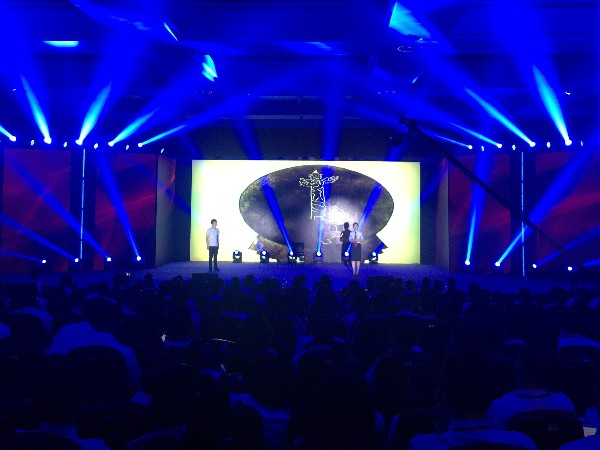 元旦跨年晚會舞臺燈光租賃服務(wù)